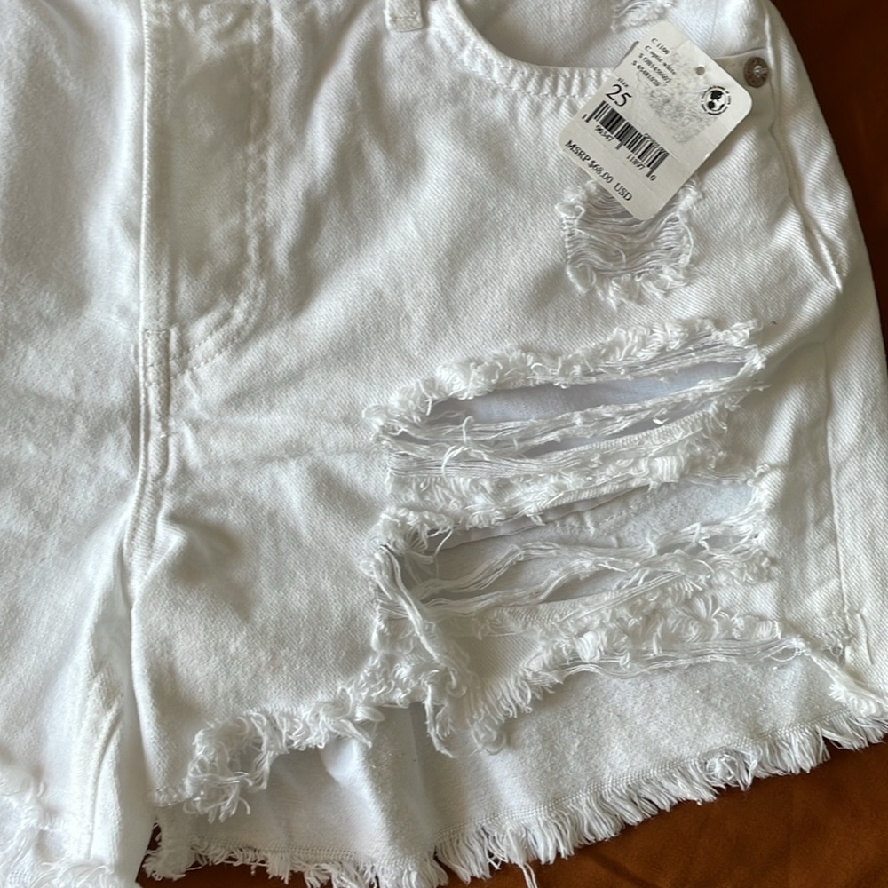 NWT Free People High-rise Destroyed Denim Jean Shorts - Picture 5 of 6